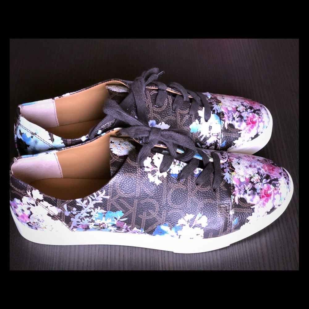 NIB Calvin Klein Imilia sneakers brown logo floral